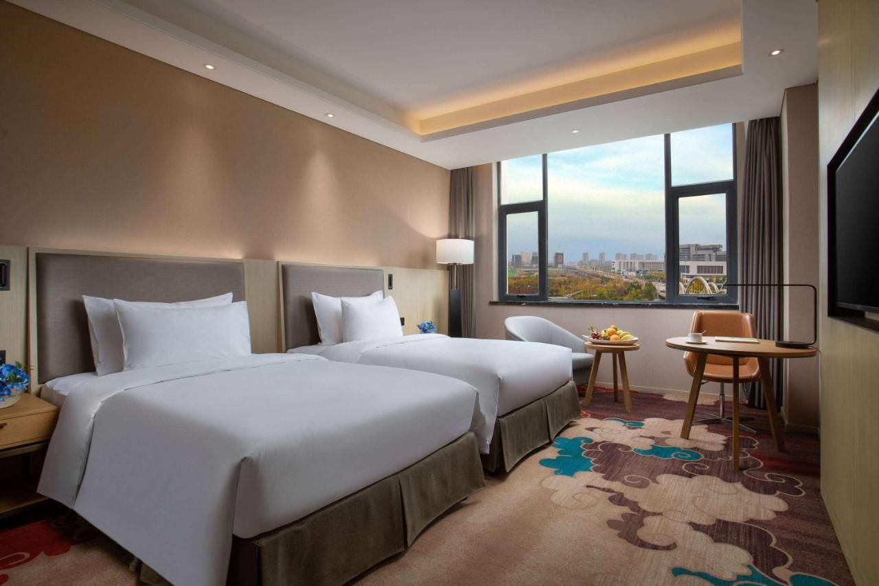 Ramada Wyndham Zhengzhou Xinzheng Hotel Xinzheng  Buitenkant foto